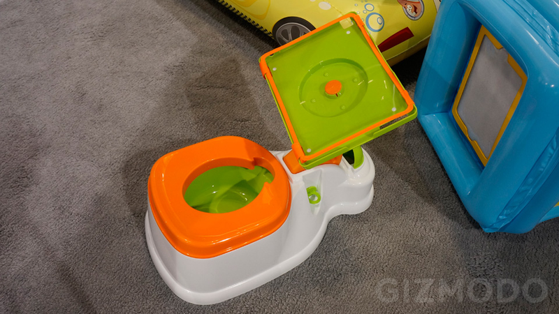 Illustration for article titled Potty Training's Way Easier When Your Kid's Distracted With an iPad
